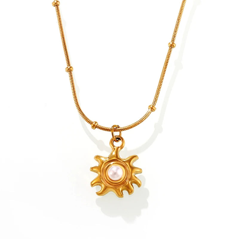 Pearl Sun Necklace with 18k Gold Pendant