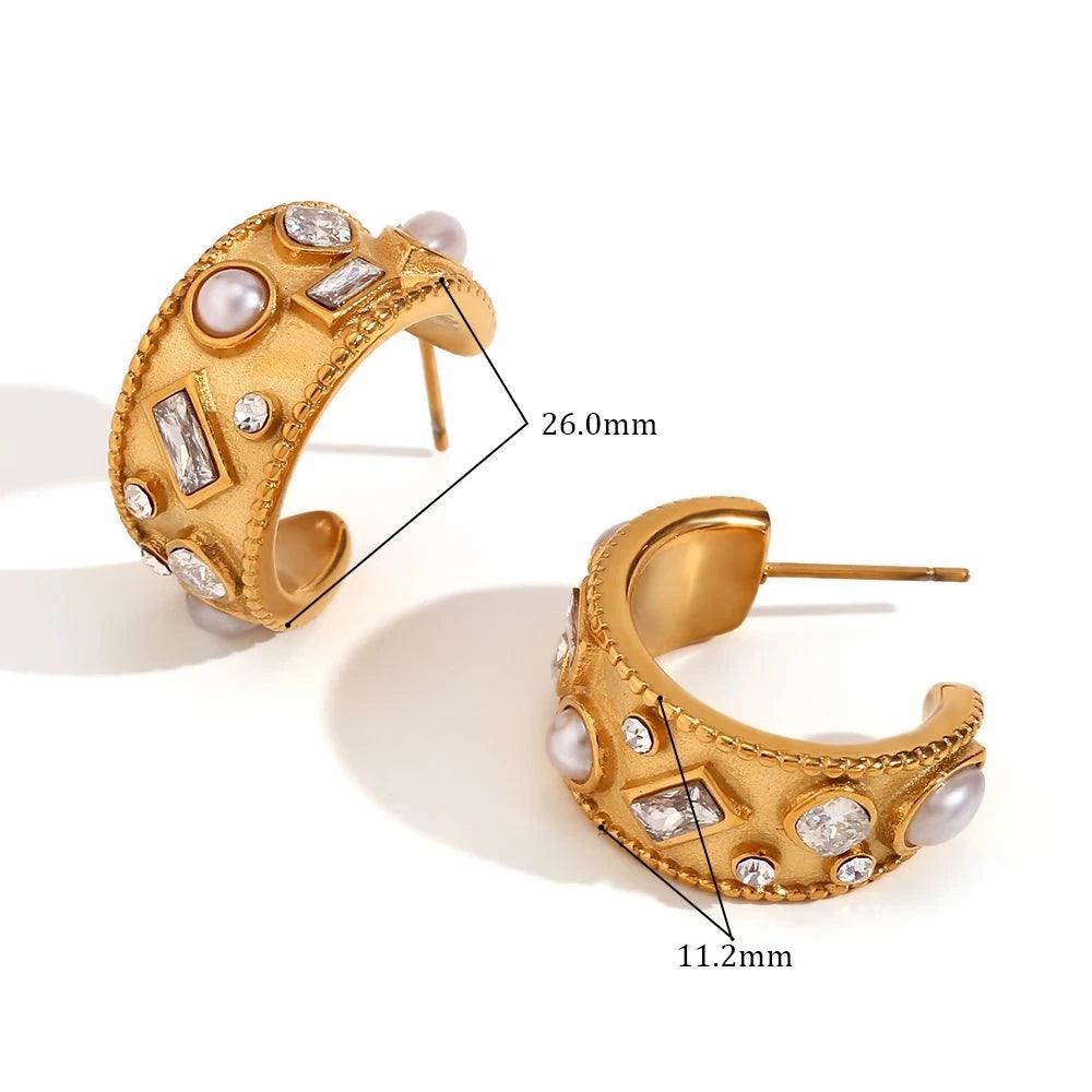 Pendientes de Aro con Perlas – Elegancia en Cada Detalle
