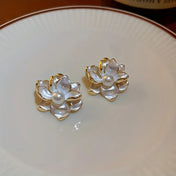Pendientes Elegantes de Flor y Perla – Regalo Delicado