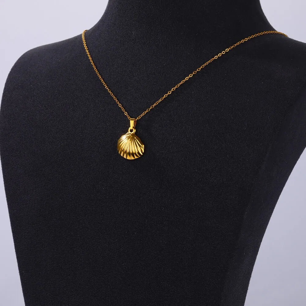 Summer Shell and Star Necklace