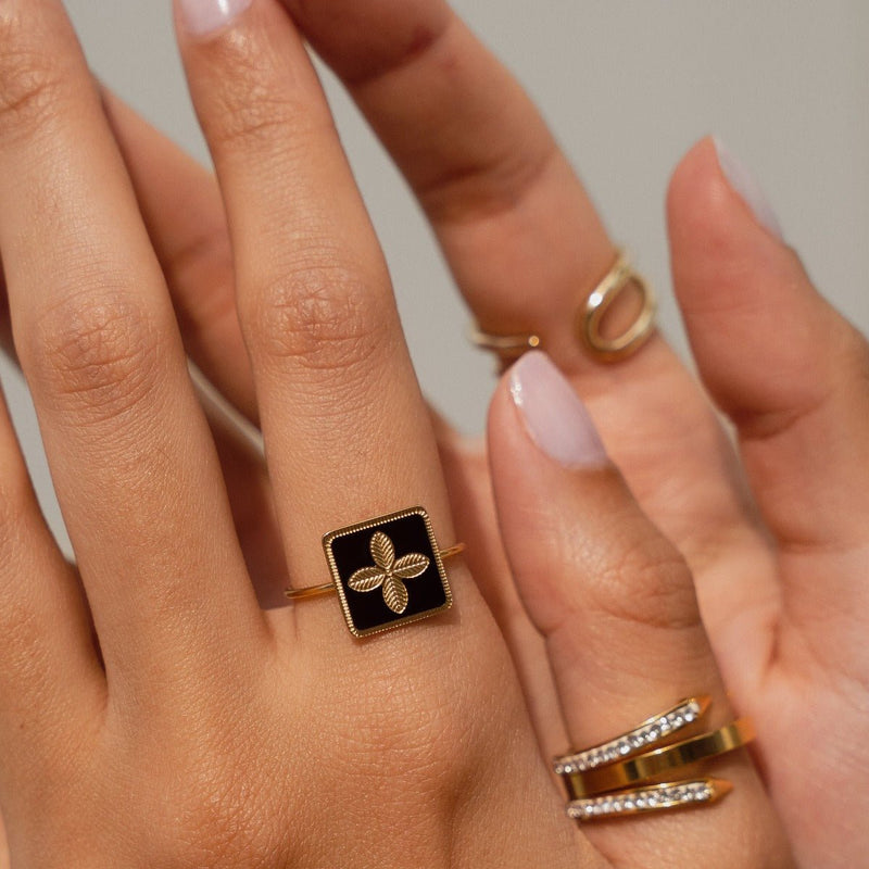 Adjustable Green Clover Ring in 18K Gold Plated