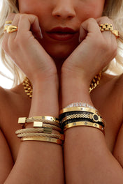 Hera Bracelet with Onyx Stone 18K Gold Plated
